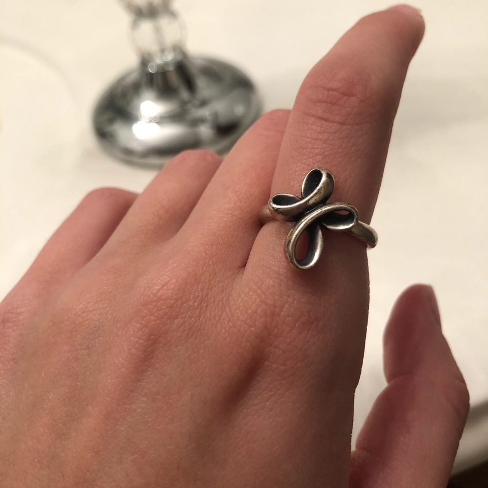 james Avery ribbon cross ring